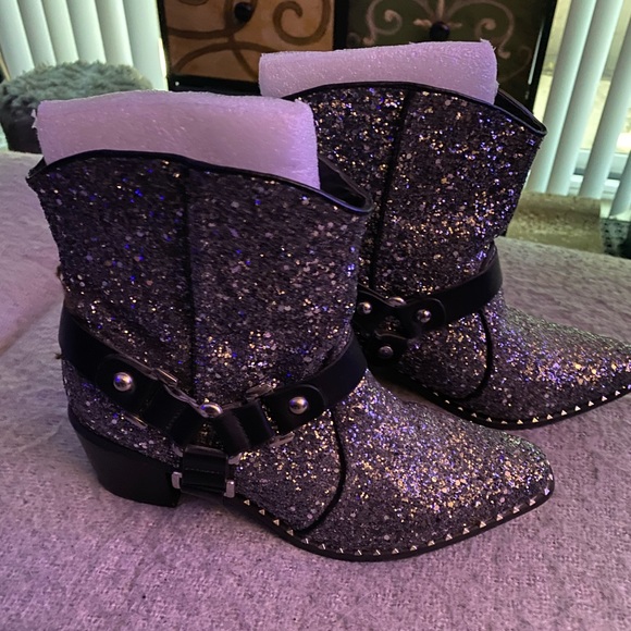 Cape Robbin Glitter Cowboy Boots - Picture 3 of 7